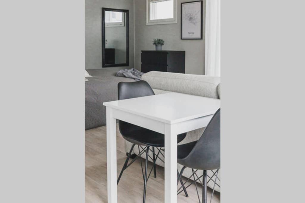 Beautiful New Studio Apartment Nearby The Center Turku Luaran gambar
