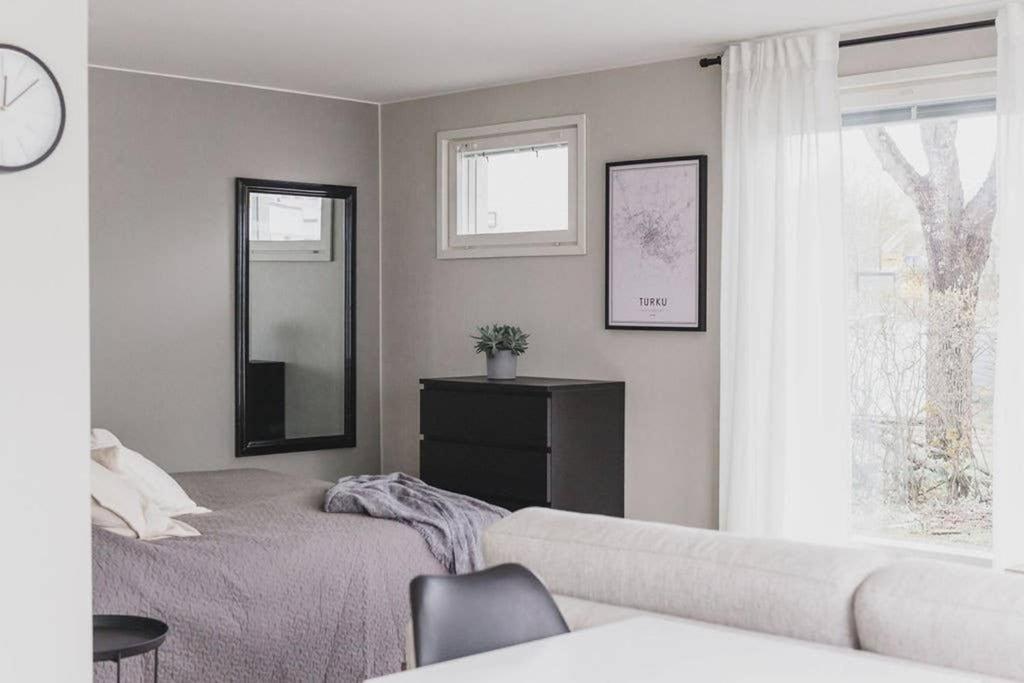Beautiful New Studio Apartment Nearby The Center Turku Luaran gambar